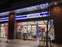 コンビニ　ローソンささしまライブ駅前店（コンビニ）まで288m