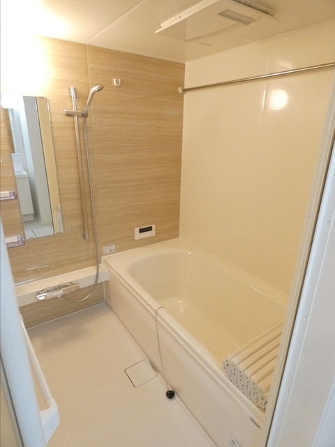 バス・シャワールーム　浴室（浴室換気乾燥機付）