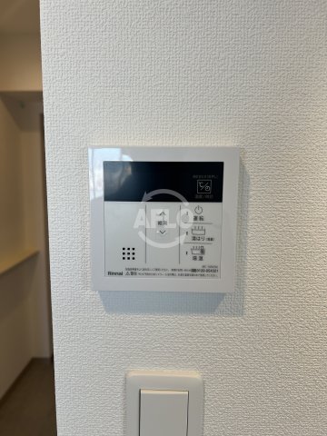 キッチン　スプランディッドVII　給湯器