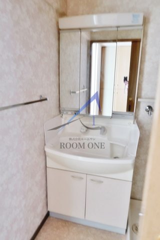 洗面設備　洗面台です。