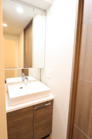 洗面設備　洗面所です