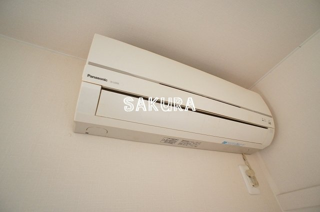 トイレ　落ち着いた色調のトイレです♪