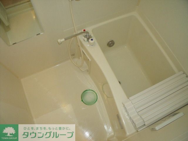 バス・シャワールーム　経済的な追い焚き機能付き