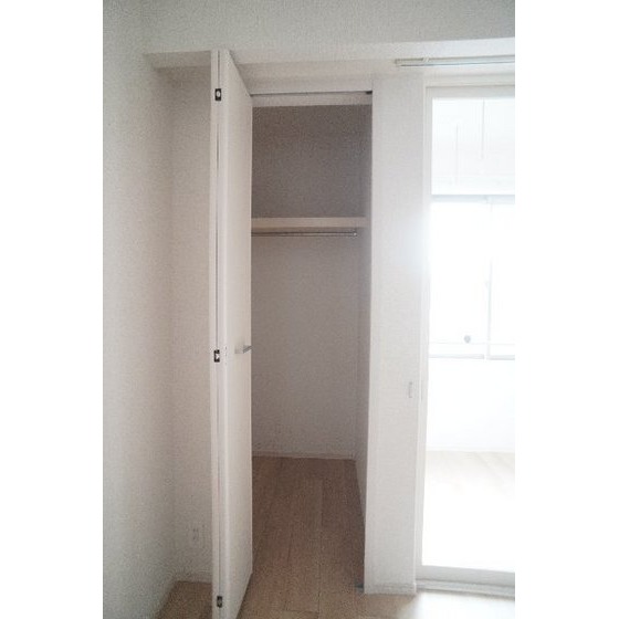 収納　洋室の収納