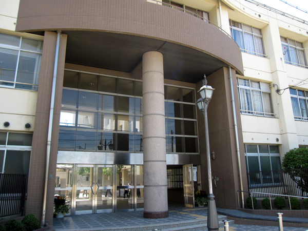 中学校　大阪市立阪南中学校（中学校）まで755m