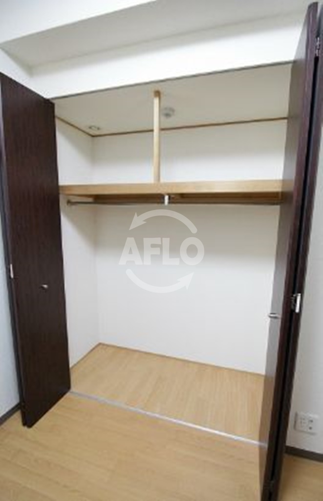 収納　アネックス六兵衛三番館　クローゼット