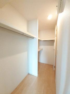 収納　クローゼット（イメージ）