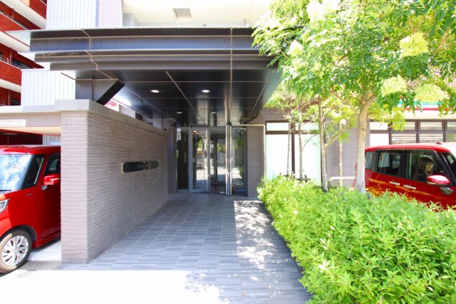 エントランス　建物の内部です