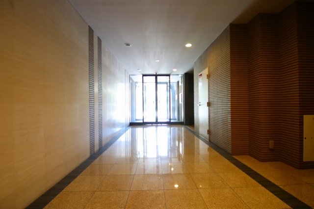 ロビー　建物の内部です