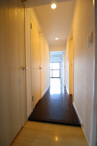 玄関　落ち着いた玄関です