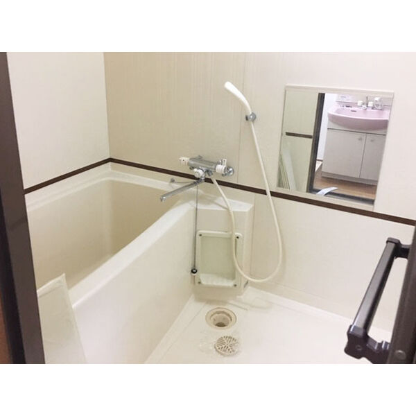 バス・シャワールーム　お風呂です