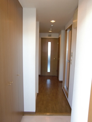 玄関　同建物別号室