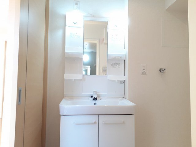 洗面設備　忙しい朝には欠かせない洗面所です