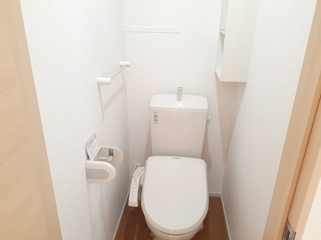 トイレ　シンプルで使いやすいトイレです