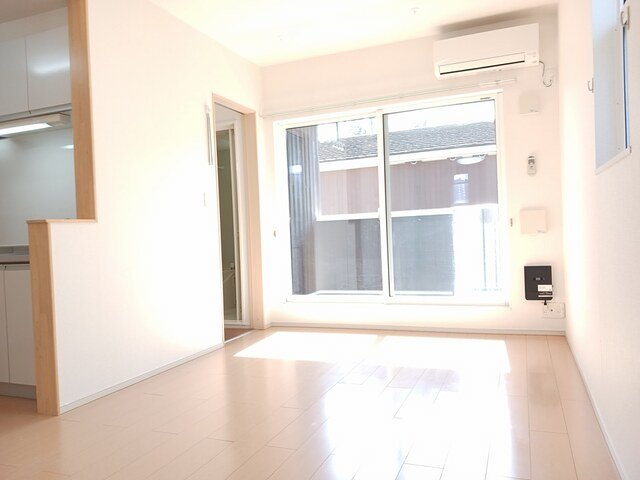 居室・リビング　ゆったりとした居間です