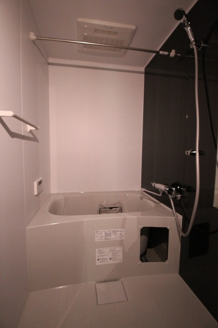 バス・シャワールーム　別号室の写真です