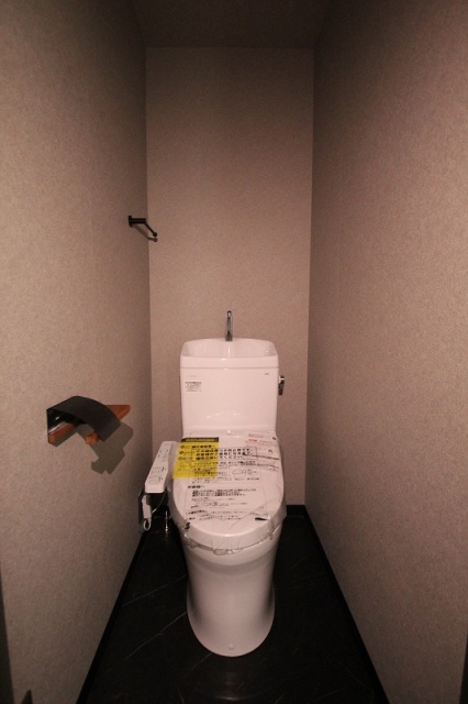 トイレ　別号室の写真です