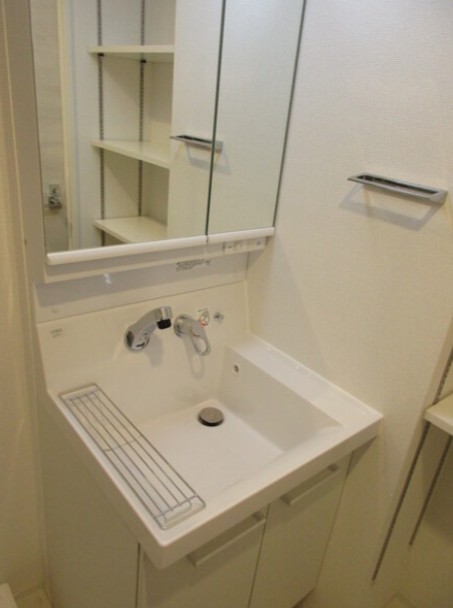 洗面設備　★収納付き、独立洗面台★