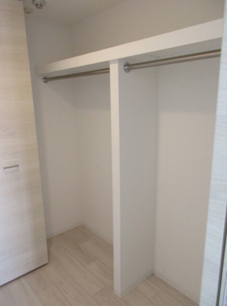 収納　★ハンガーラック付き収納★