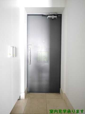 玄関　プライムアーバン新宿内藤町