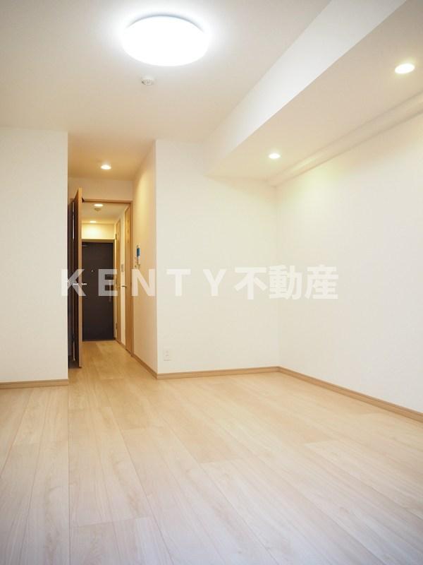 その他部屋・スペース　広くて明るい寝室