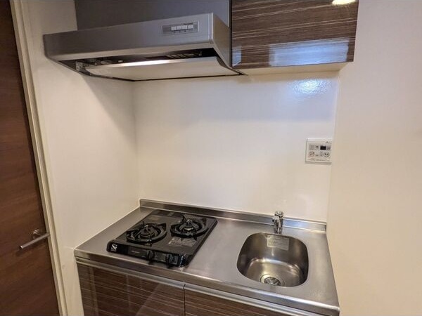 キッチン　コンパクトなキッチンで掃除もラクラク