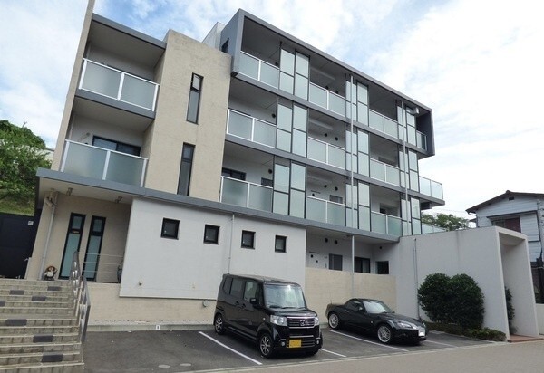 建物外観　閑静な住宅街