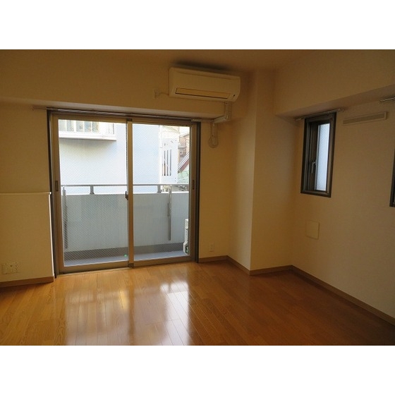 居室・リビング　居間です