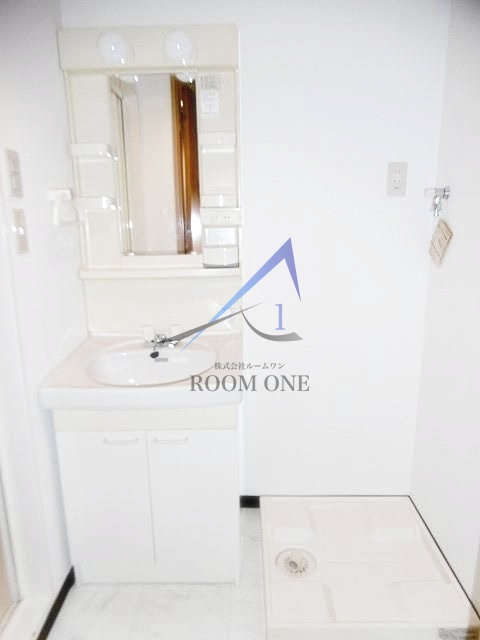 洗面設備　独立洗面台です。