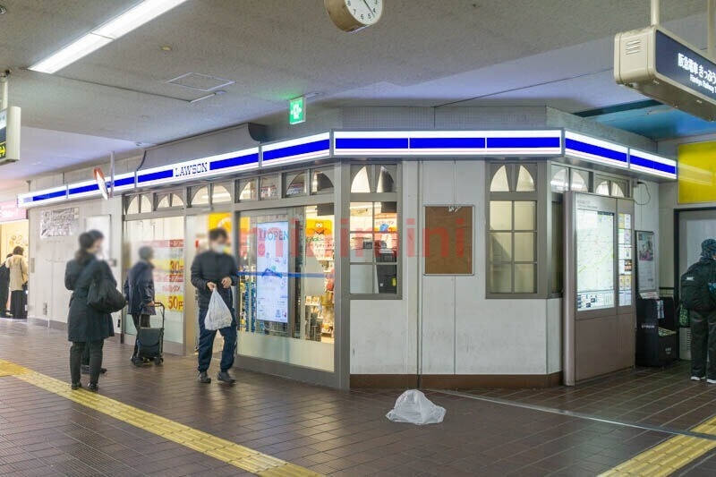 コンビニ　ローソンHA阪急南茨木店（コンビニ）まで274m