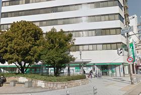 銀行　りそな銀行桜川支店（銀行）まで555m