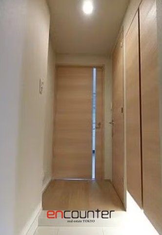 玄関　※同マンション別室参考写真