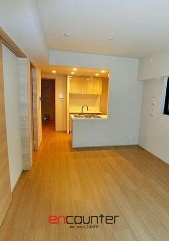 居室・リビング　※同マンション別室参考写真