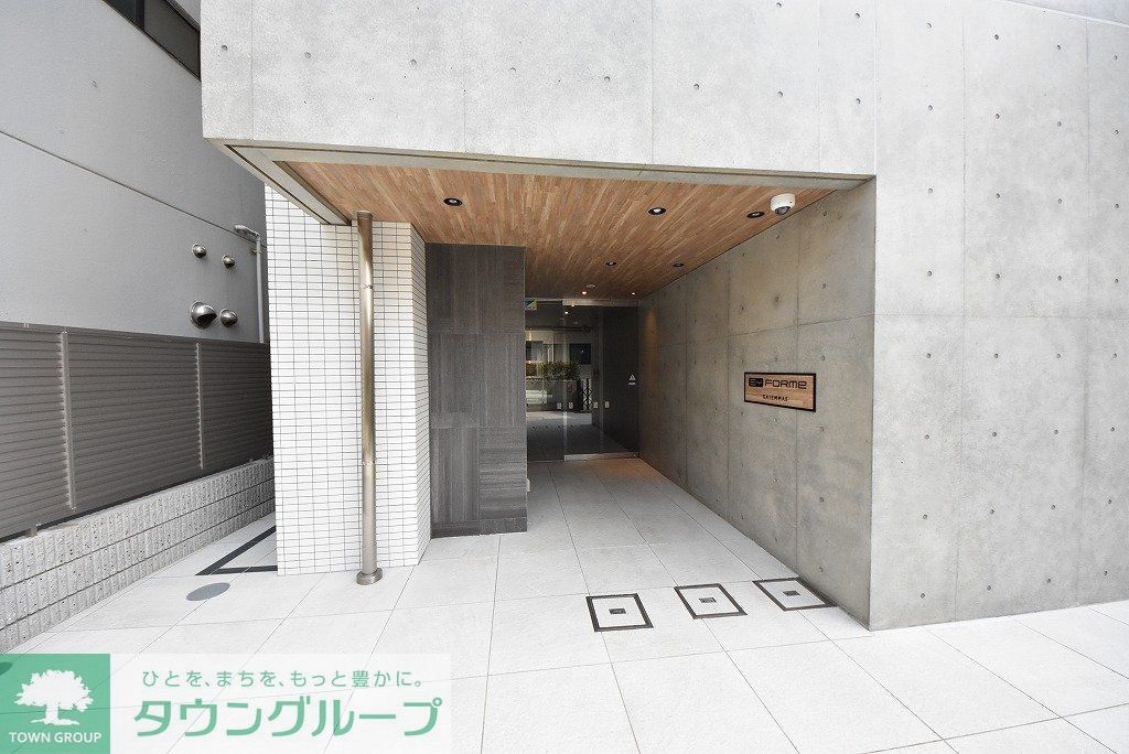 エントランス　お問合せは(株)タウンハウジングレジデンス事業部　赤坂店・…