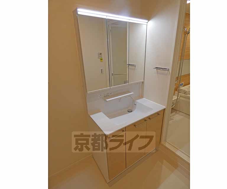 洗面設備　洗面台です。