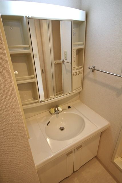 洗面設備　★独立洗面台です★