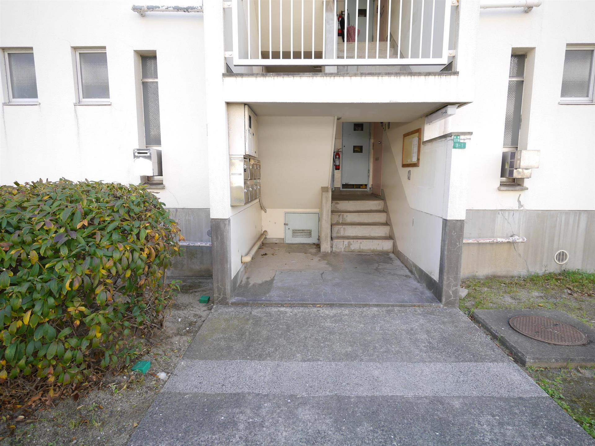 エントランス　駐輪場