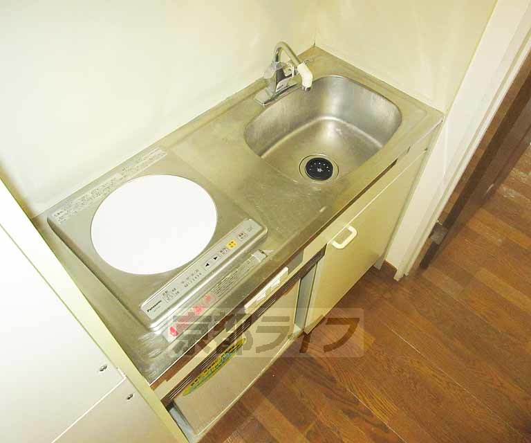 キッチン　コンパクトで使いやすいキッチンです