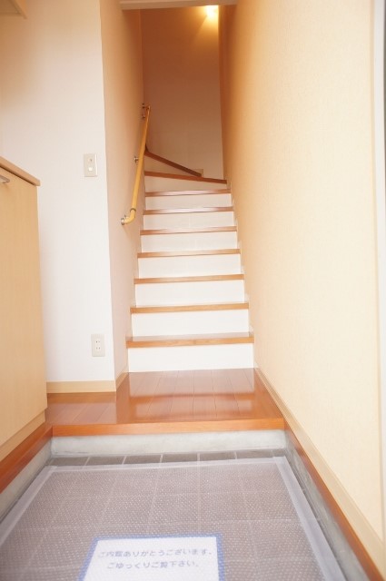 玄関　図面と現状に相違がある場合には現状を優先