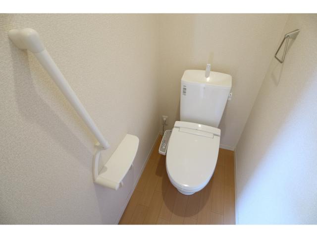 トイレ　コンパクトで使いやすいトイレです