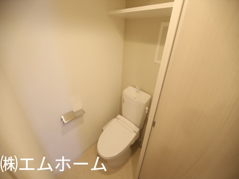 トイレ　温水洗浄便座付トイレ