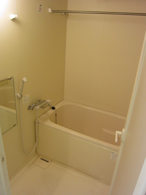 バス・シャワールーム　※別部屋の参考写真です。