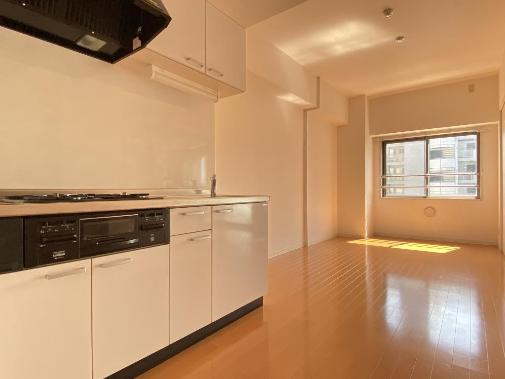 居室・リビング　※別部屋の参考写真です。