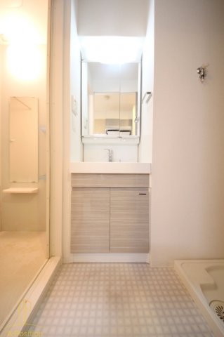 洗面設備　ディクス梅田東レジデンス