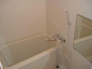 バス・シャワールーム　浴室乾燥機付きバス