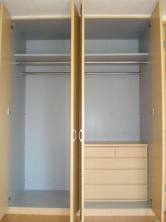 収納　ミニタンス付き