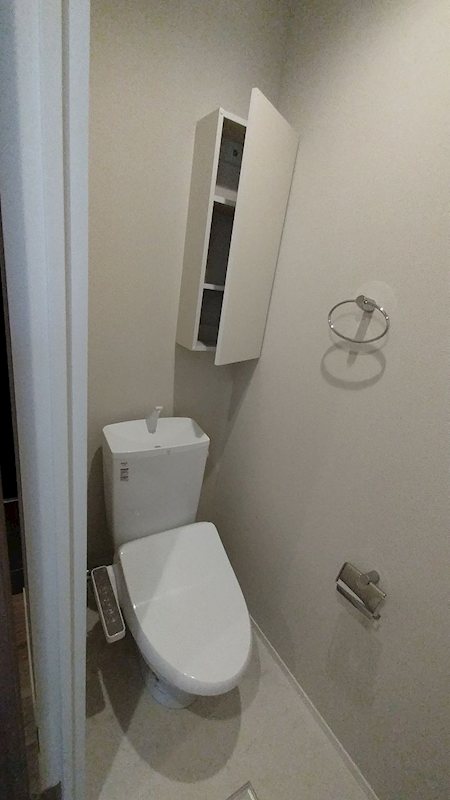 トイレ　別部屋参照