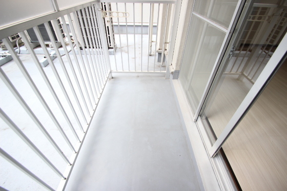 バルコニー　※別号室の写真です