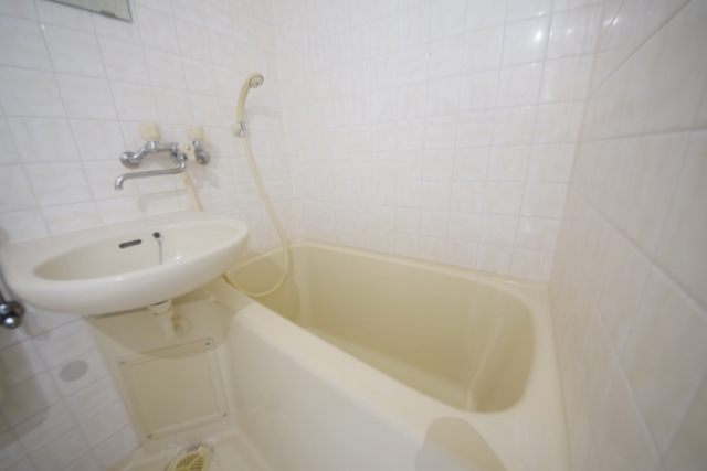 バス・シャワールーム　～早めに入るのが良し～