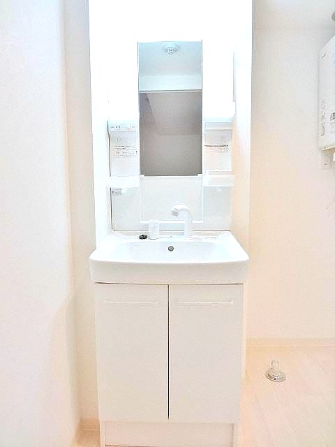洗面設備　シャンプードレッサー付きです♪